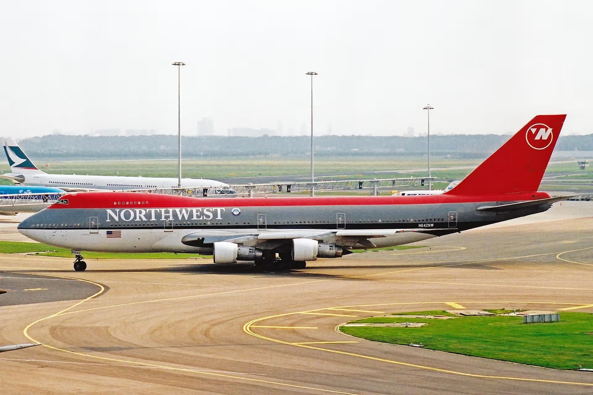 N642NW — Boeing