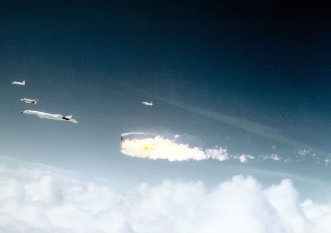 Unidentified — Aircraft