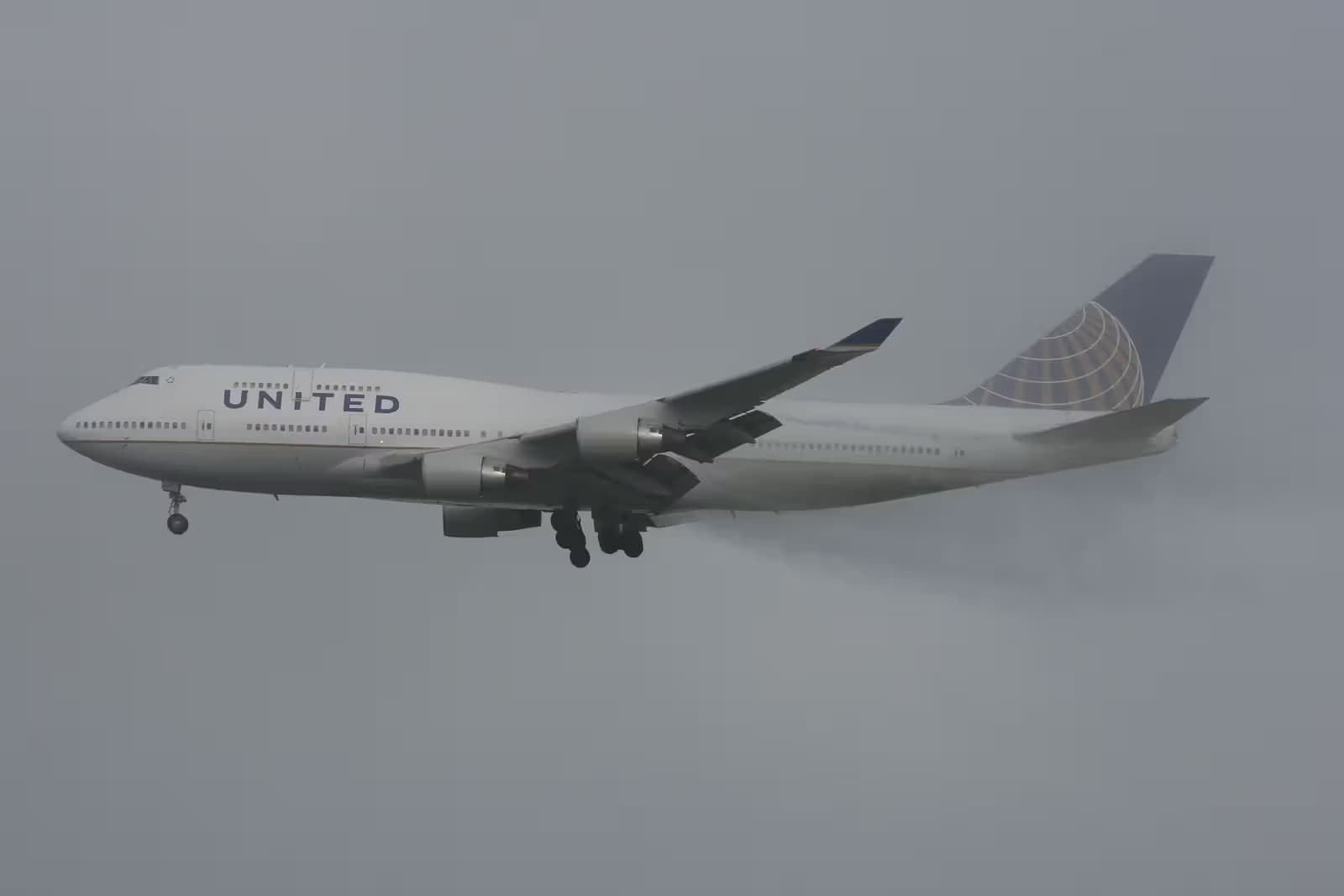 N118UA — Boeing