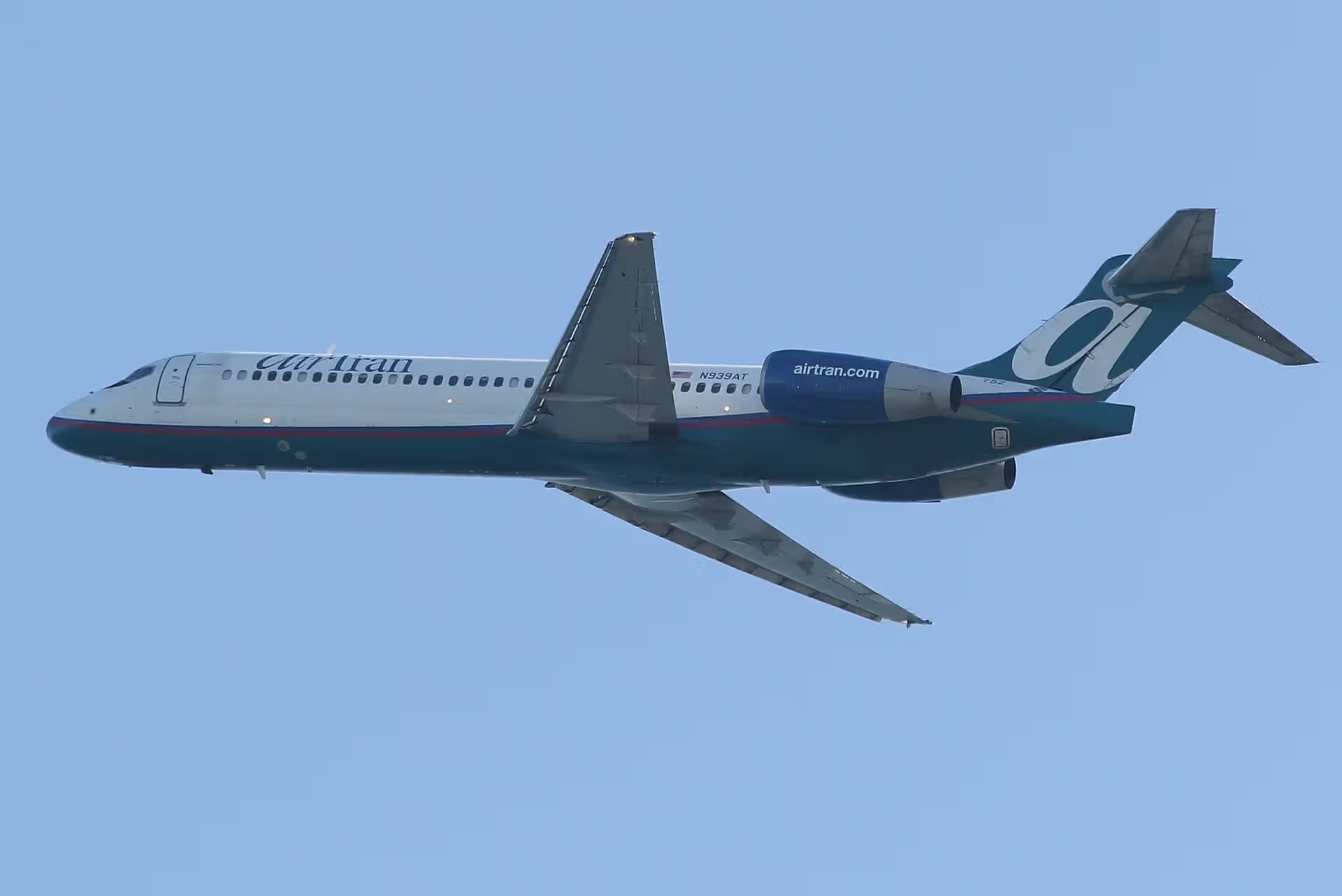 N939AT — Aircraft