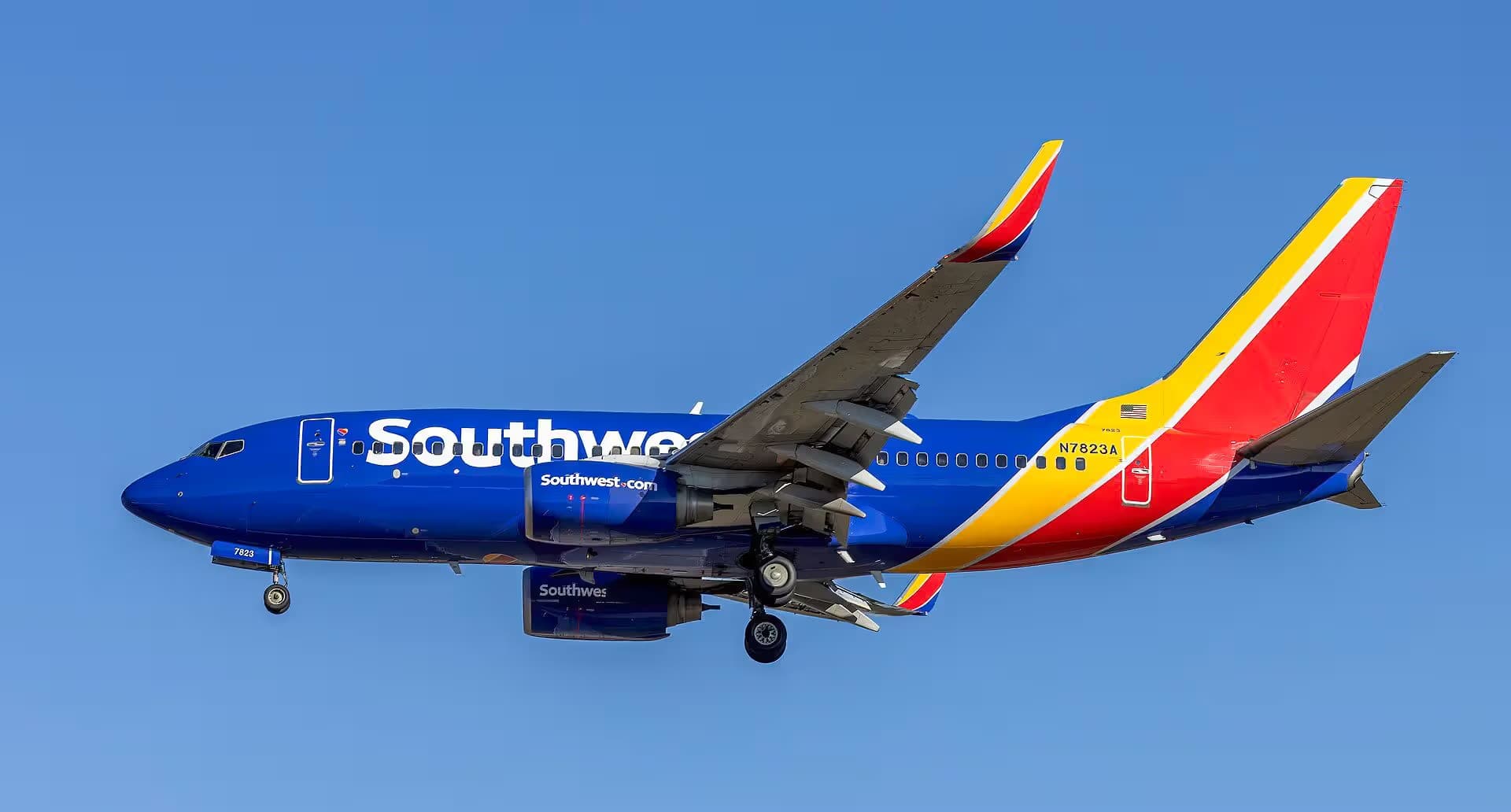 N7823A — Boeing