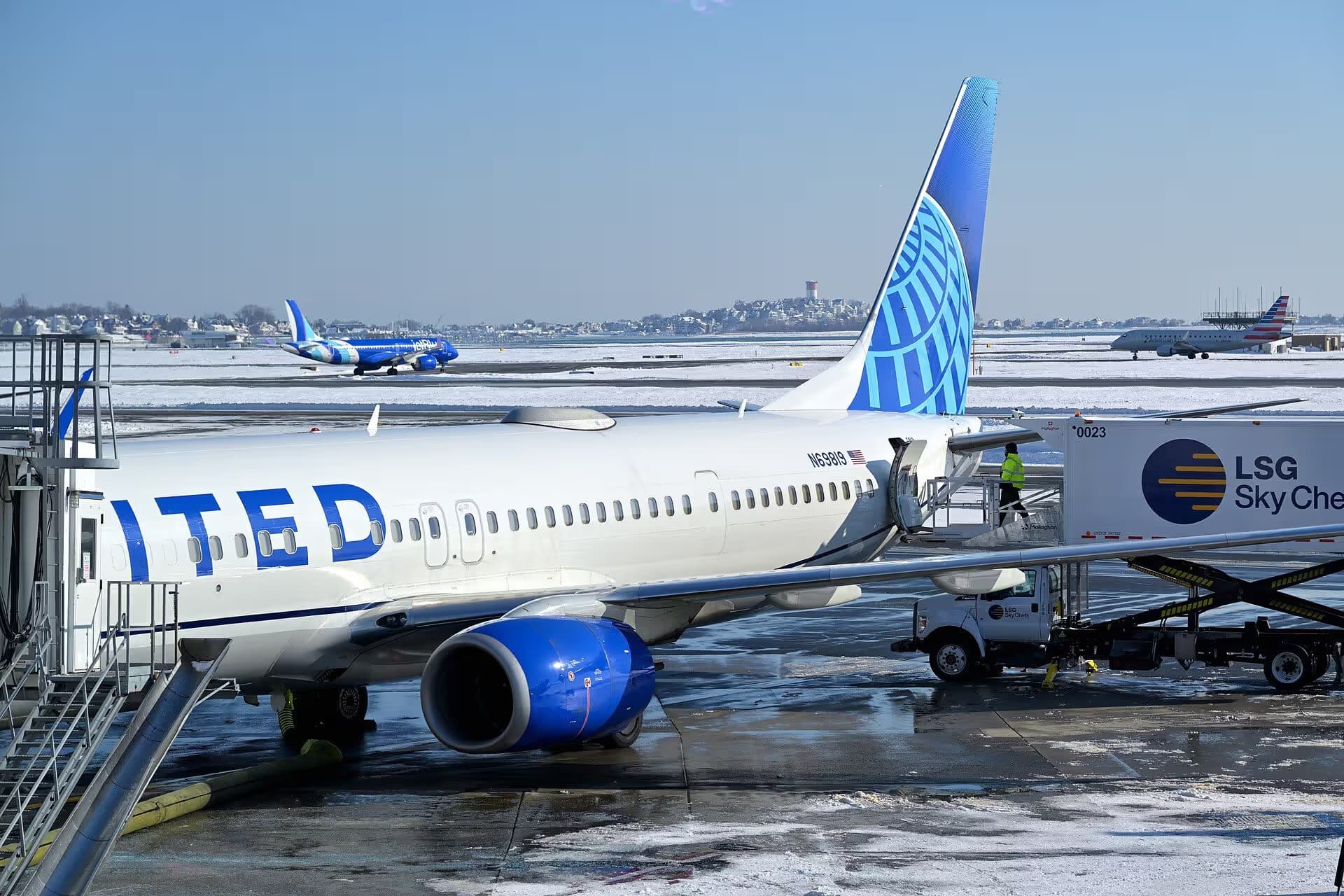 N69819 — Boeing