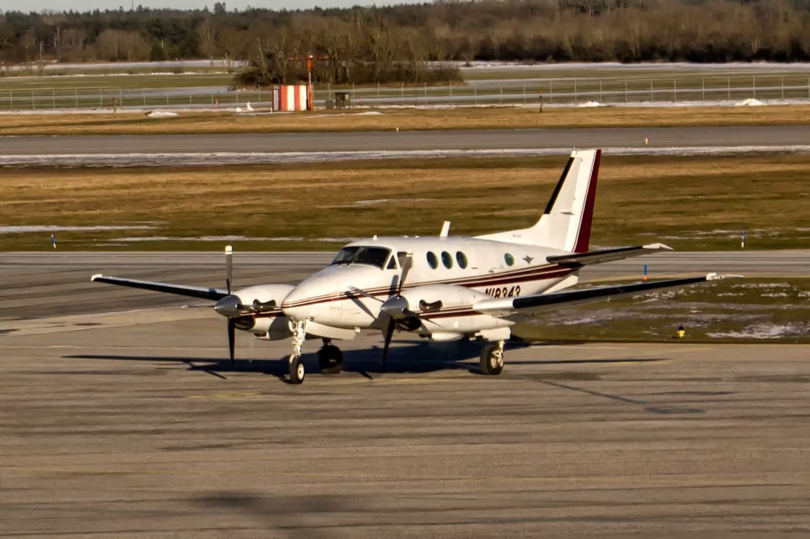N18343 — Twin-engine aircraft