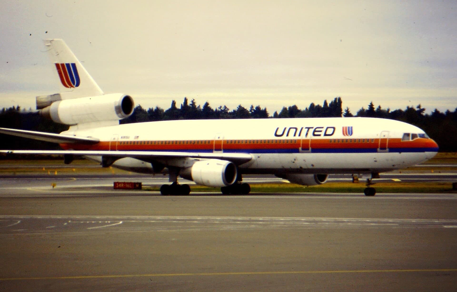 N1835U — Aircraft