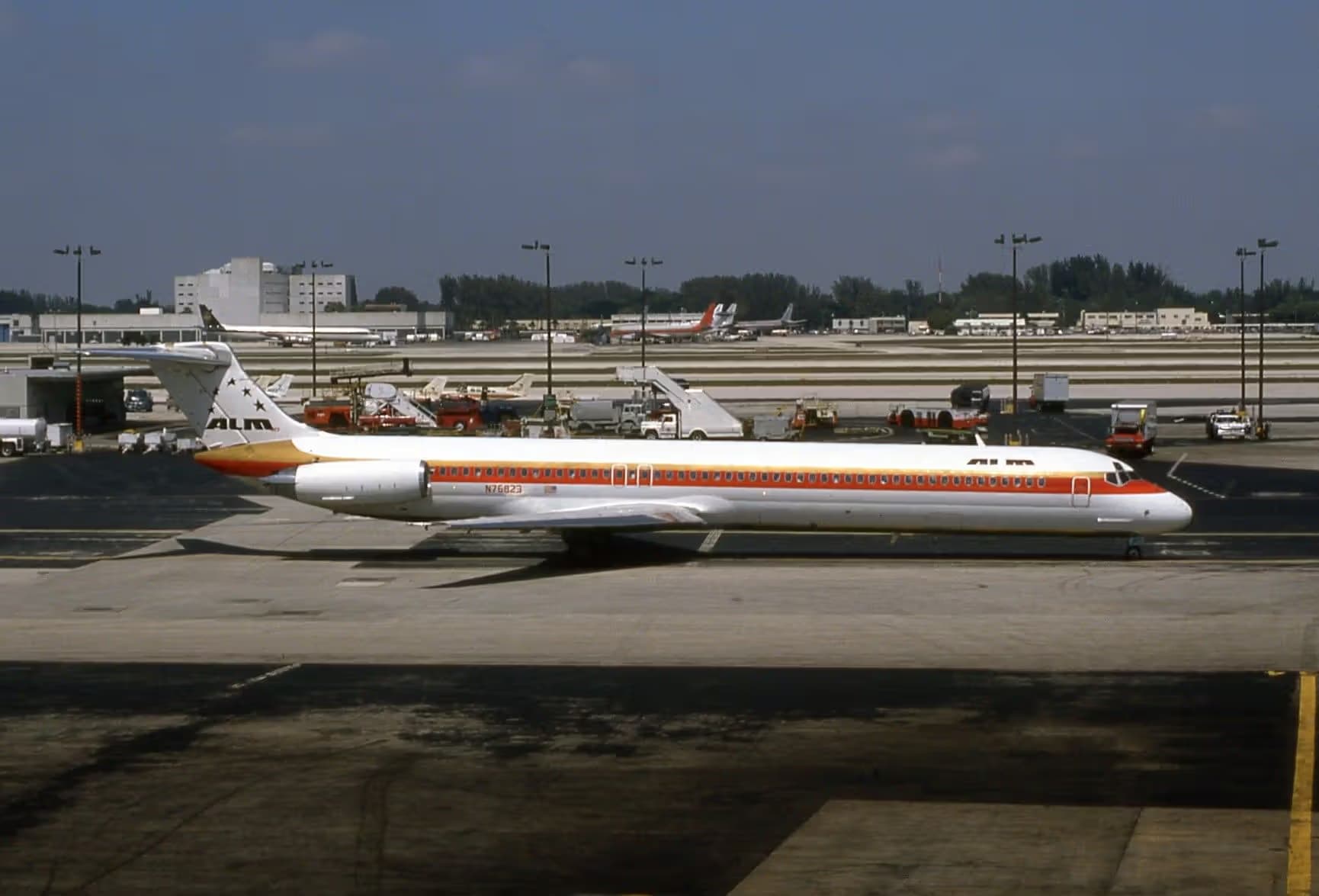 N76823 — Douglas