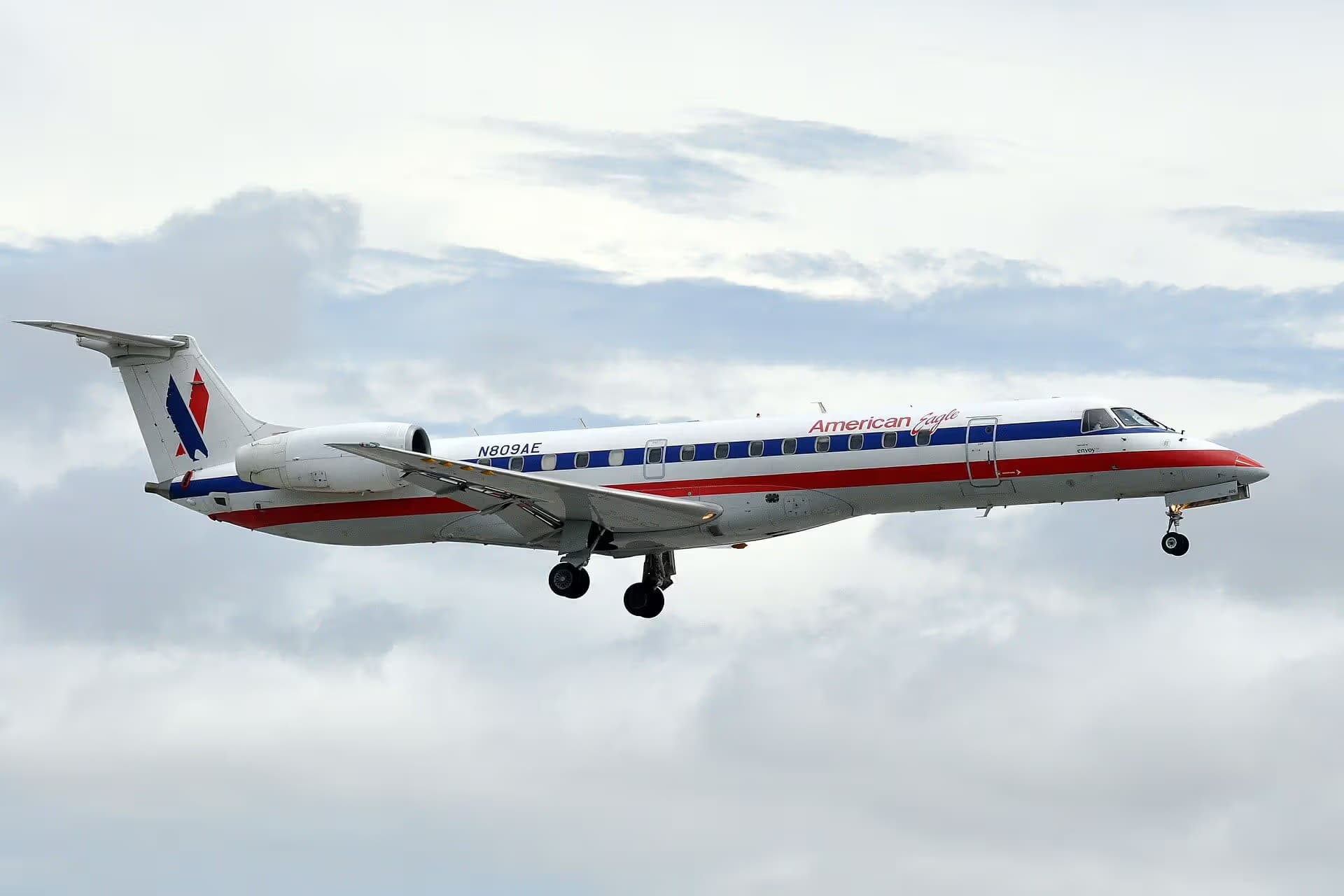 N809AE — Embraer