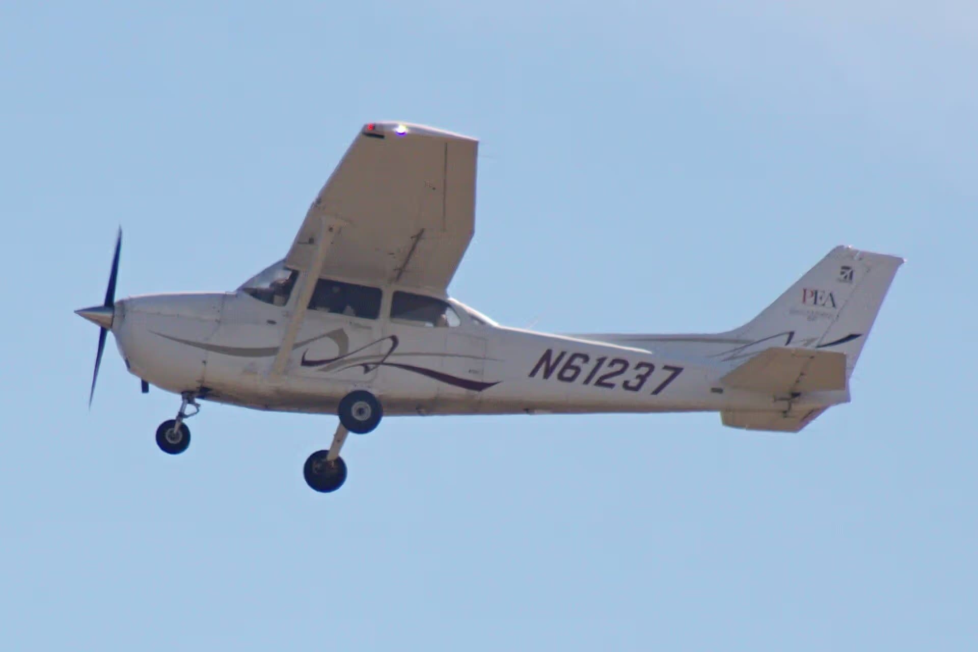 N61237 — Cessna