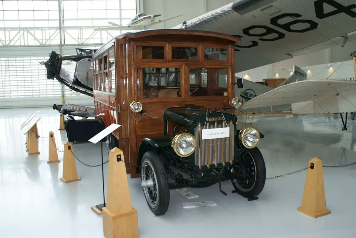 Unidentified — Aircraft