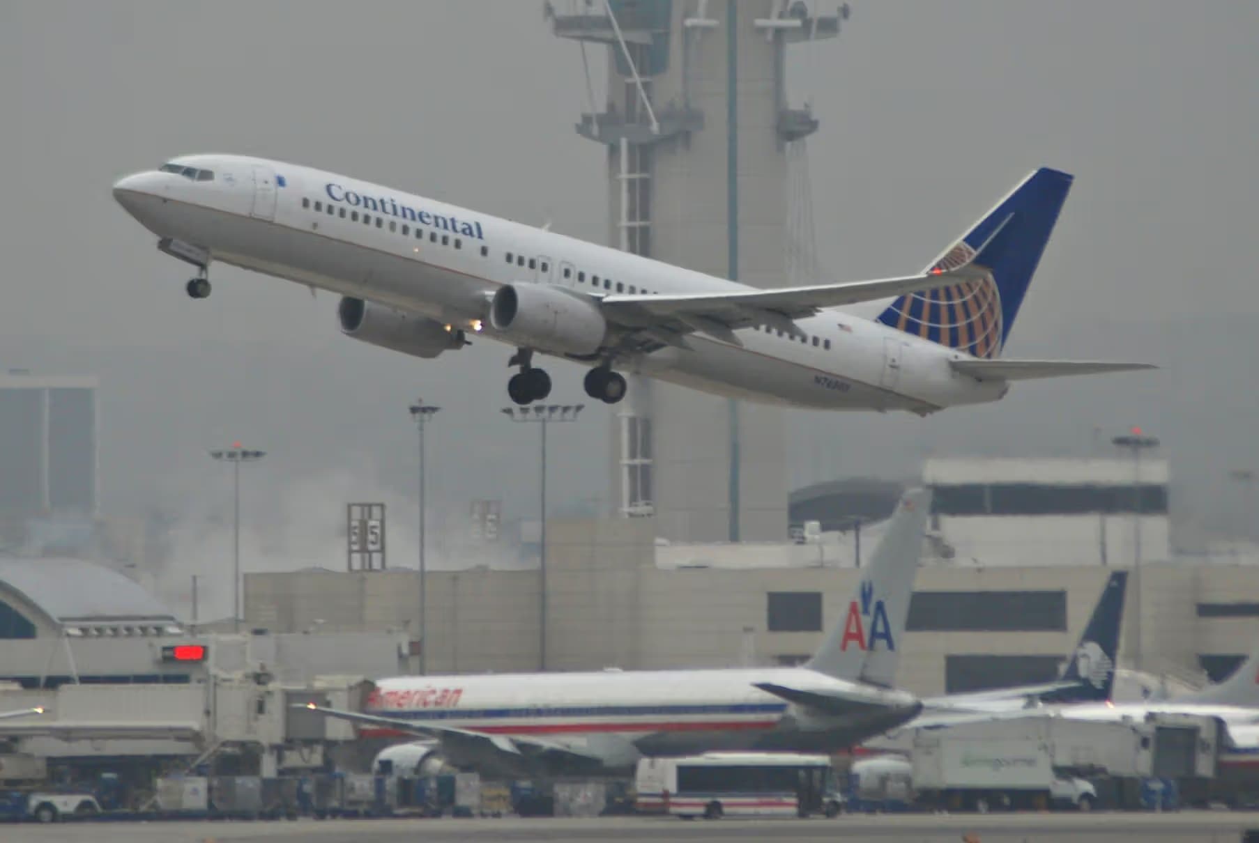 N76503 — Boeing