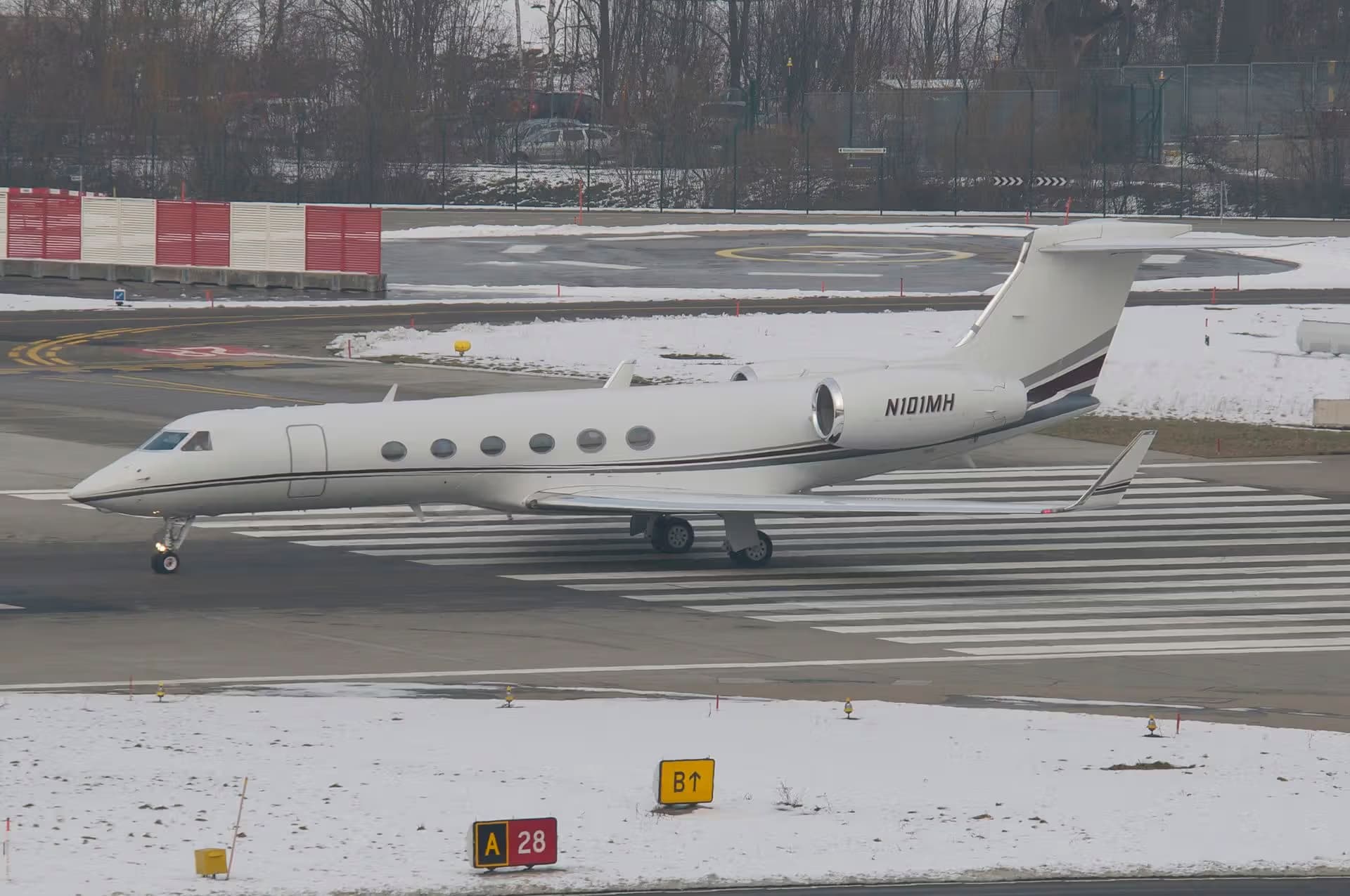 N101MH — Business jet