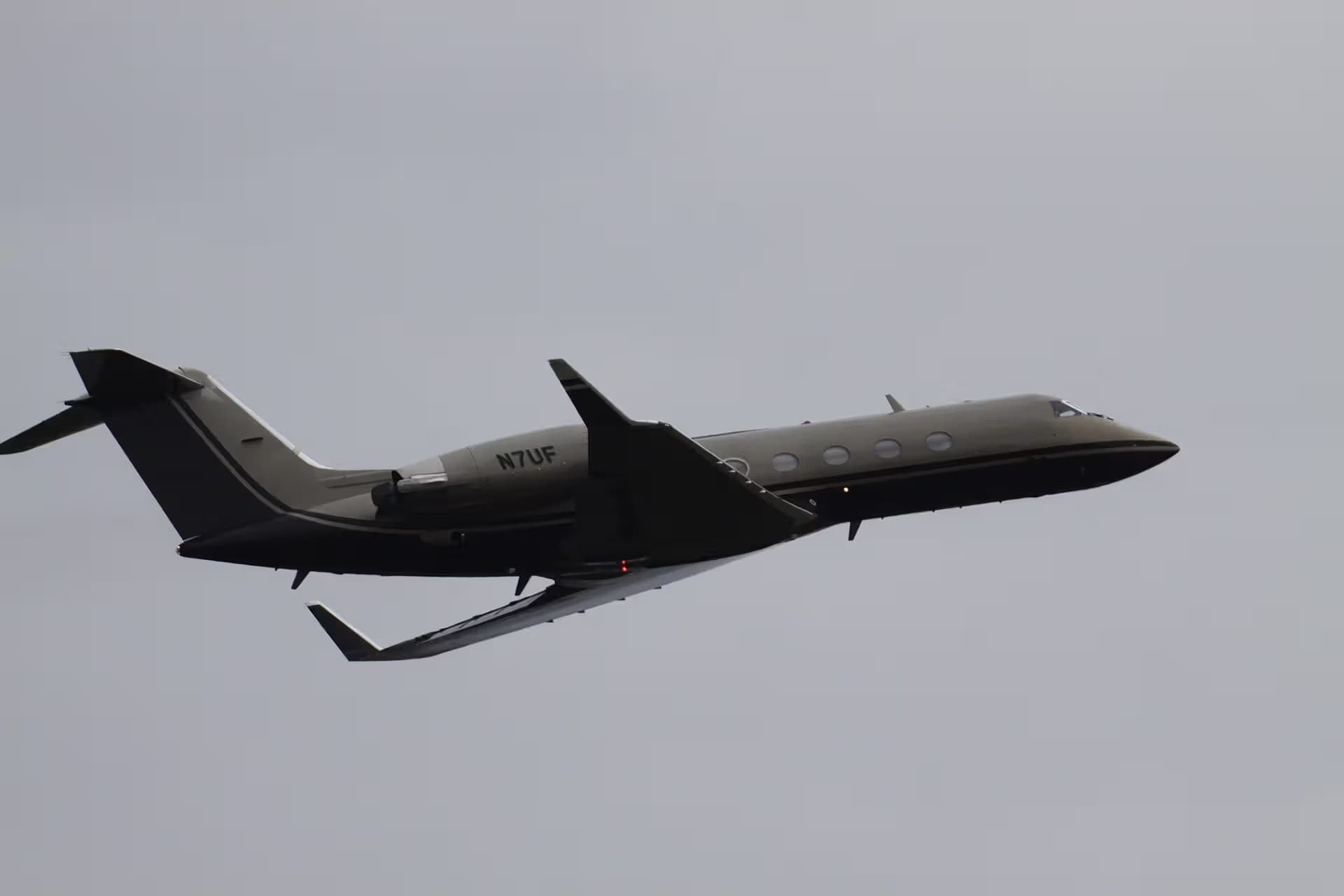 N7UF — Gulfstream