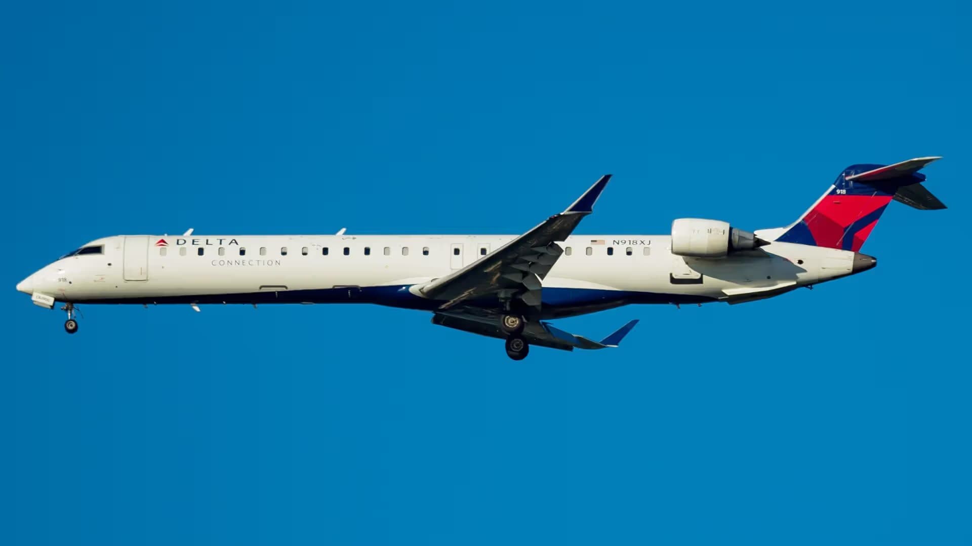N918XJ — Twin-engine aircraft