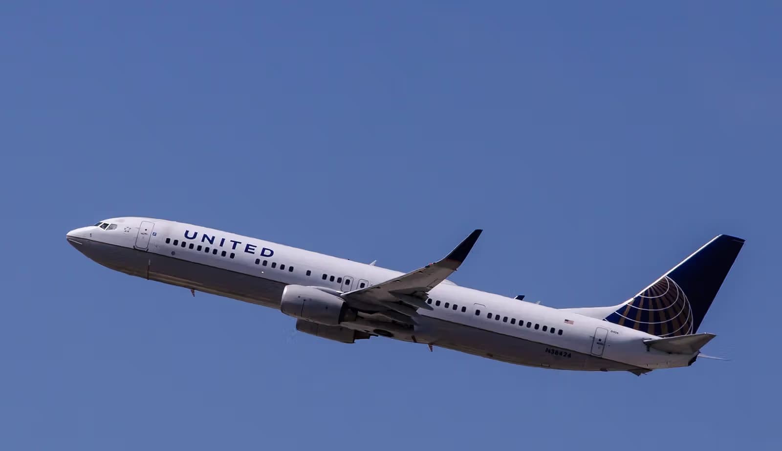 N38424 — Boeing