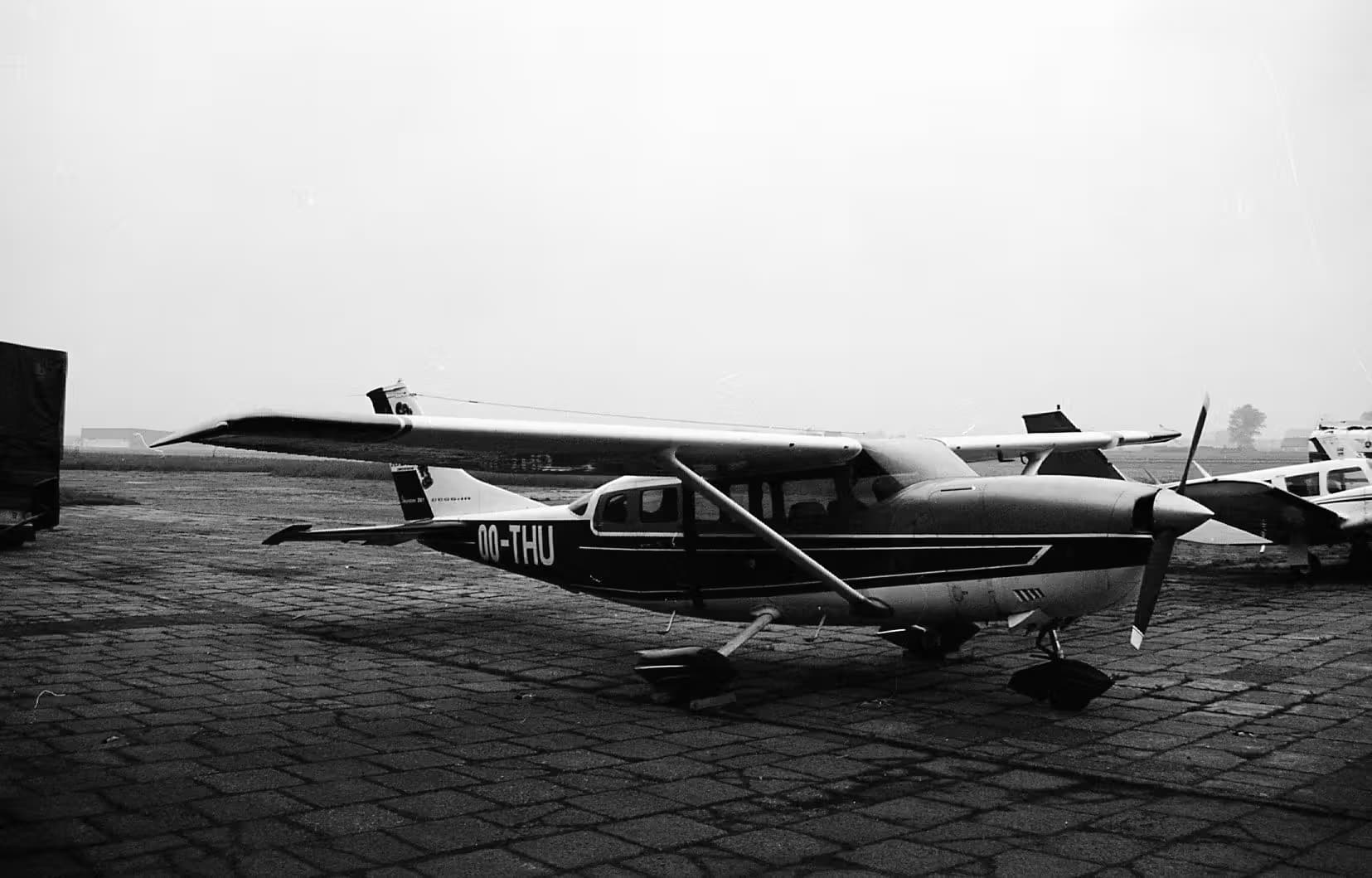OO-THU — Single-engine aircraft