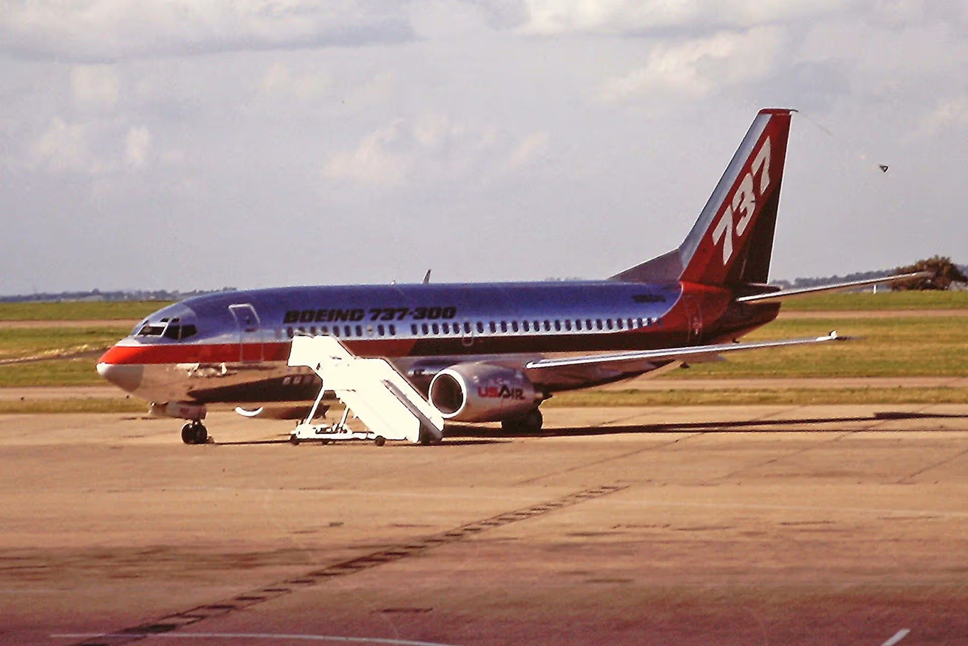 N352AU — Boeing