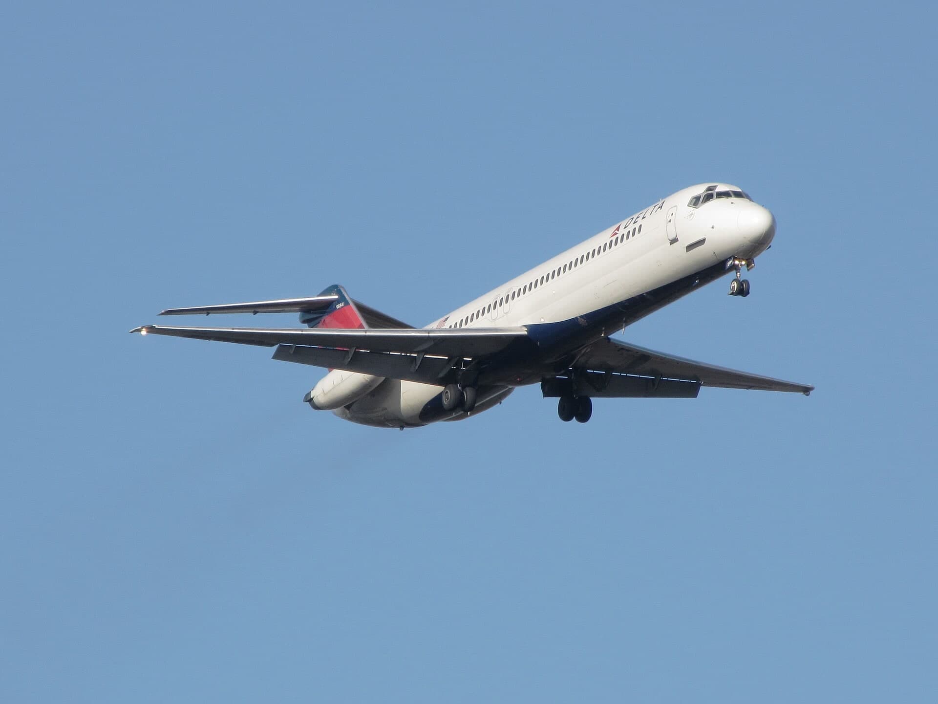 N677MC — Douglas