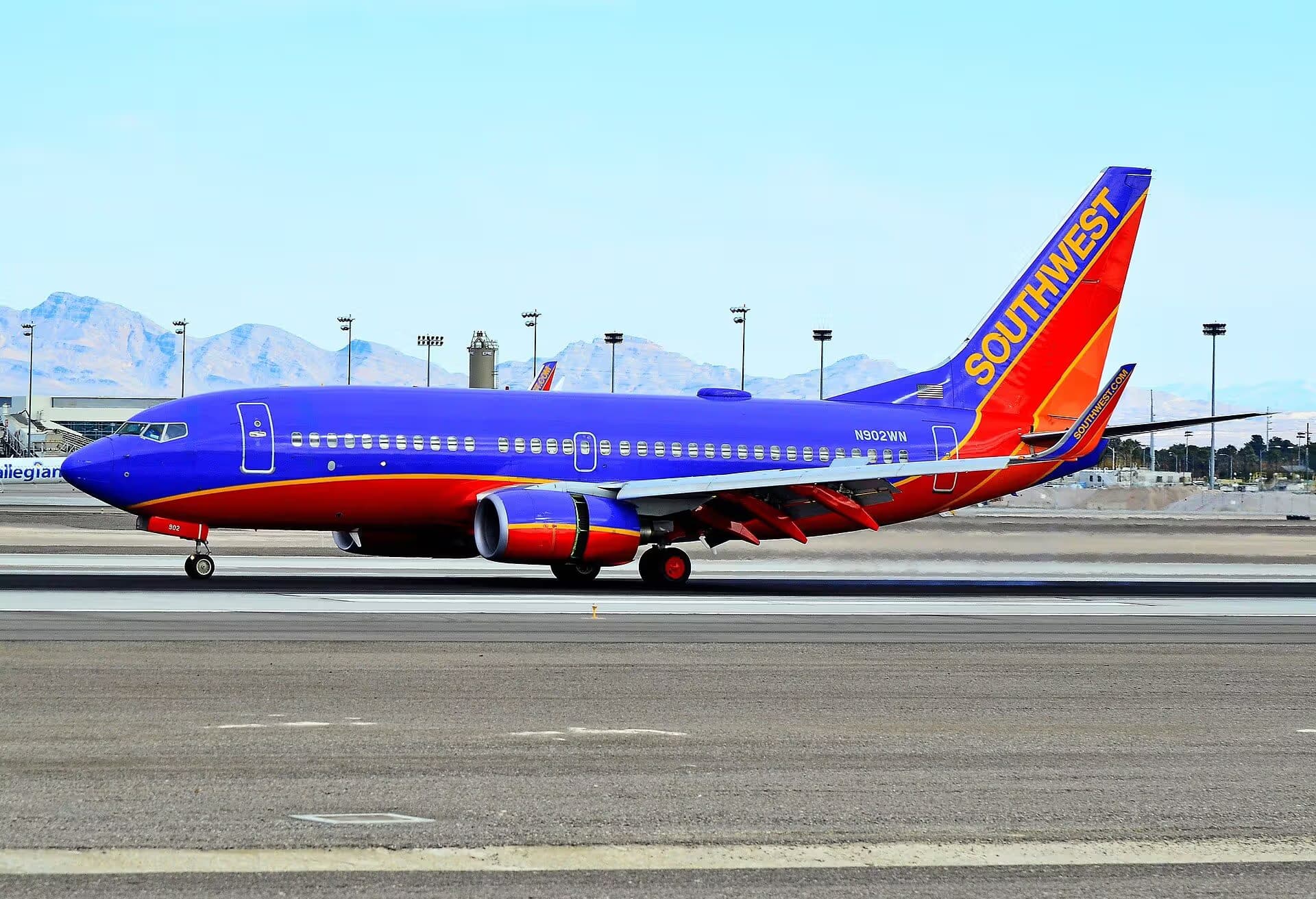 N902WN — Boeing