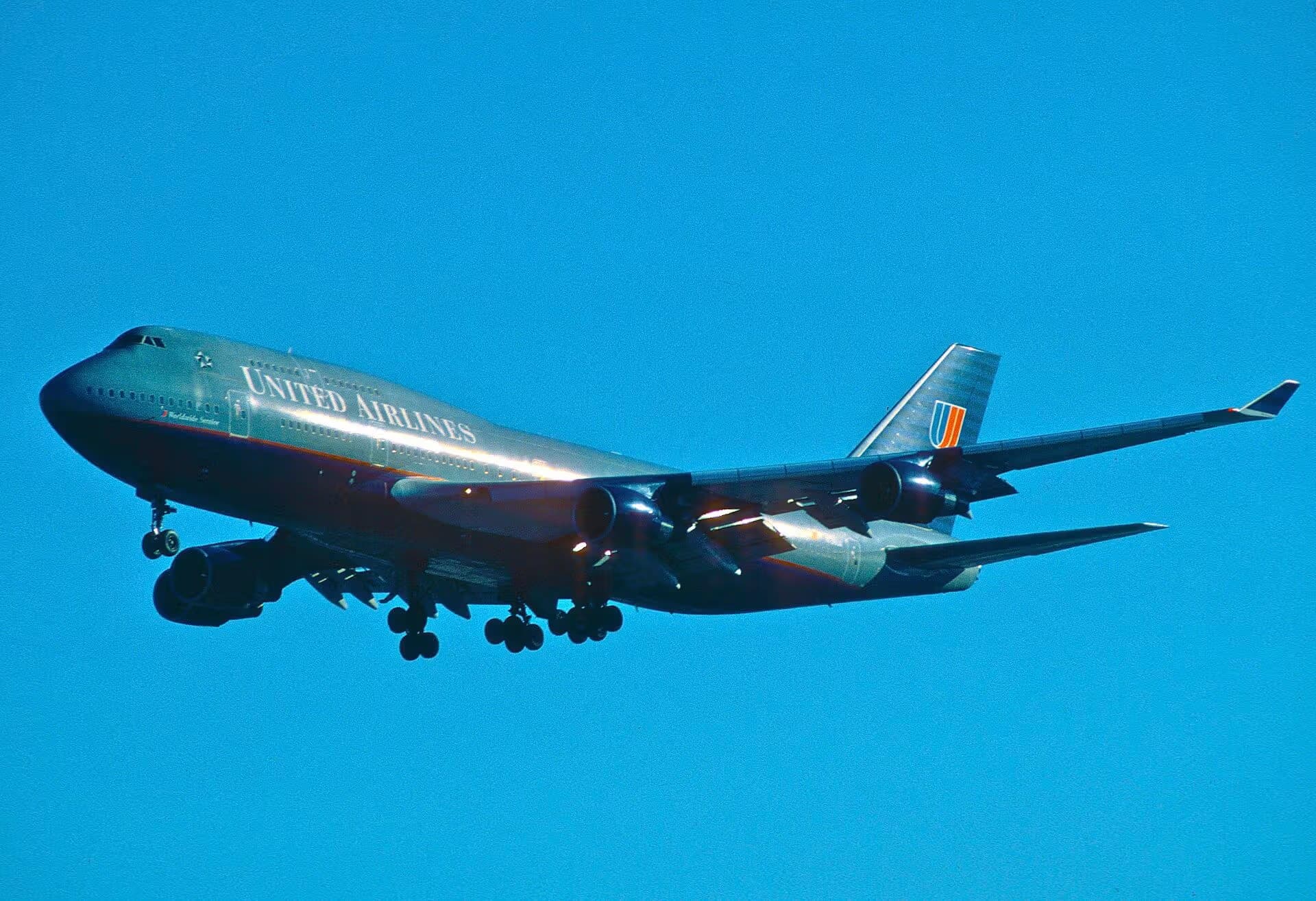 N198UA — Boeing