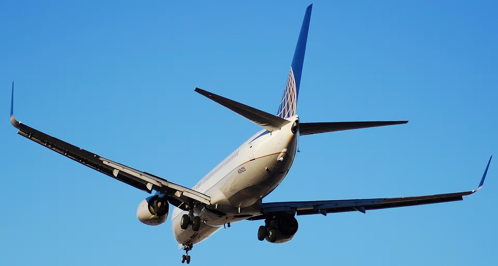 N26215 — Twin-engine aircraft