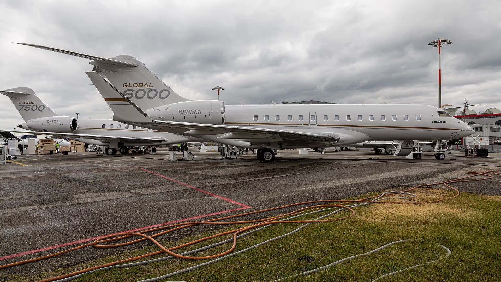 N835GL — Bombardier