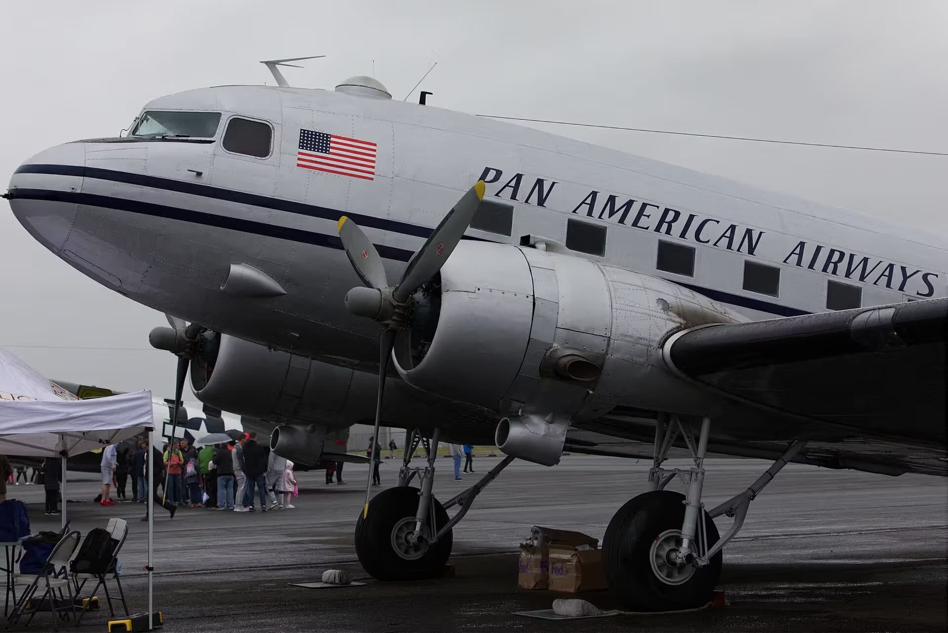 N877MG — Twin-engine aircraft