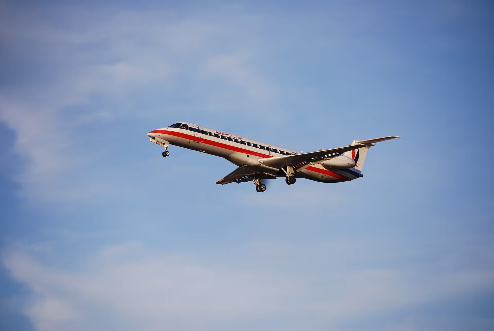 N833AE — Aircraft