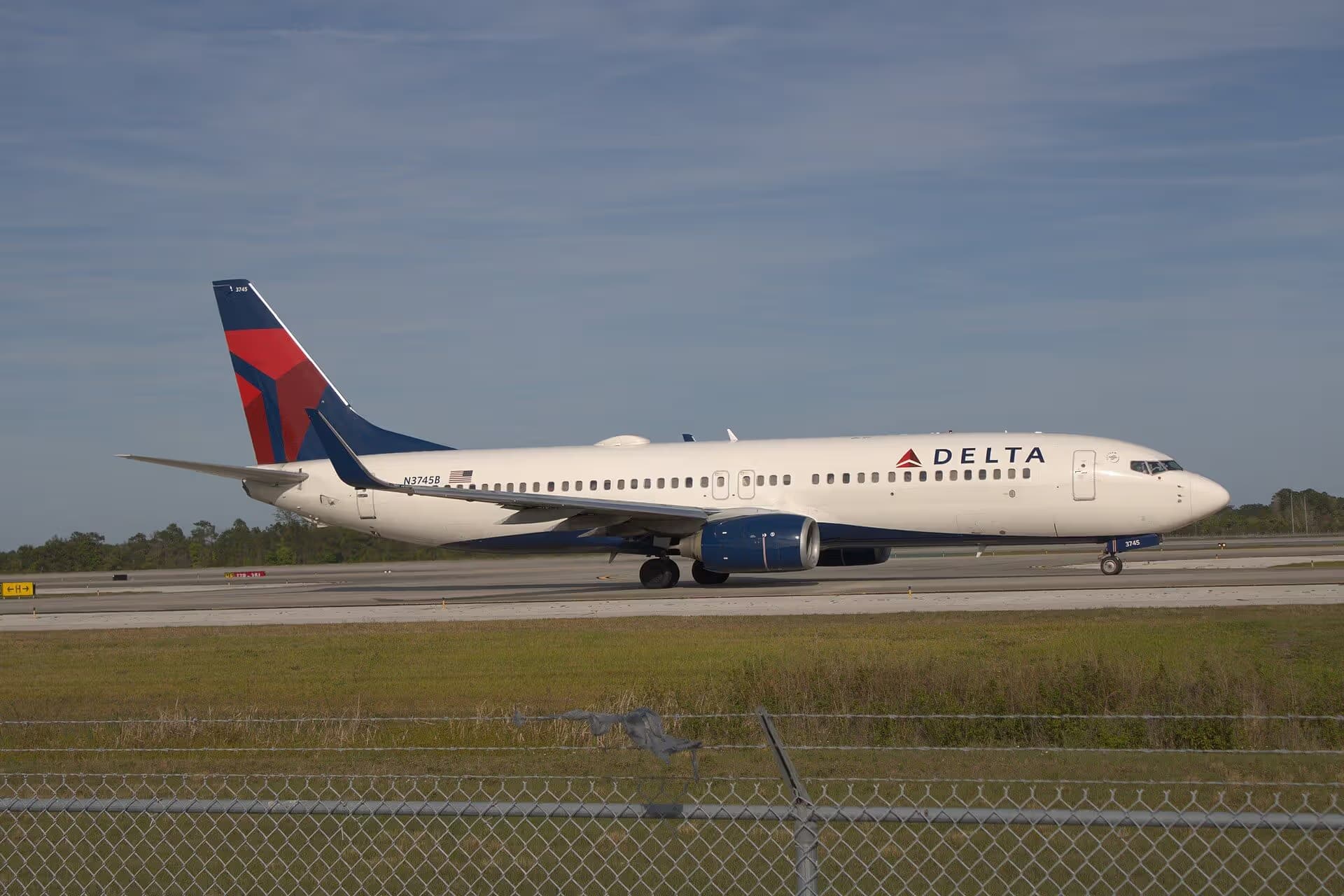 N3745B — Twin-engine aircraft