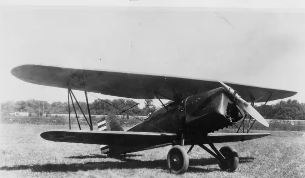 Unidentified — Single-engine aircraft