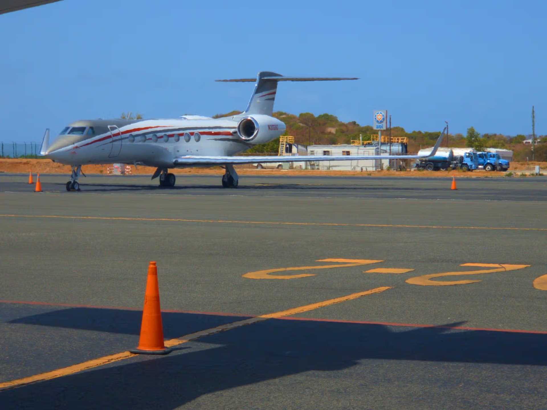 N306BD — Gulfstream G550 at Terrance B. Lettsome International Airport