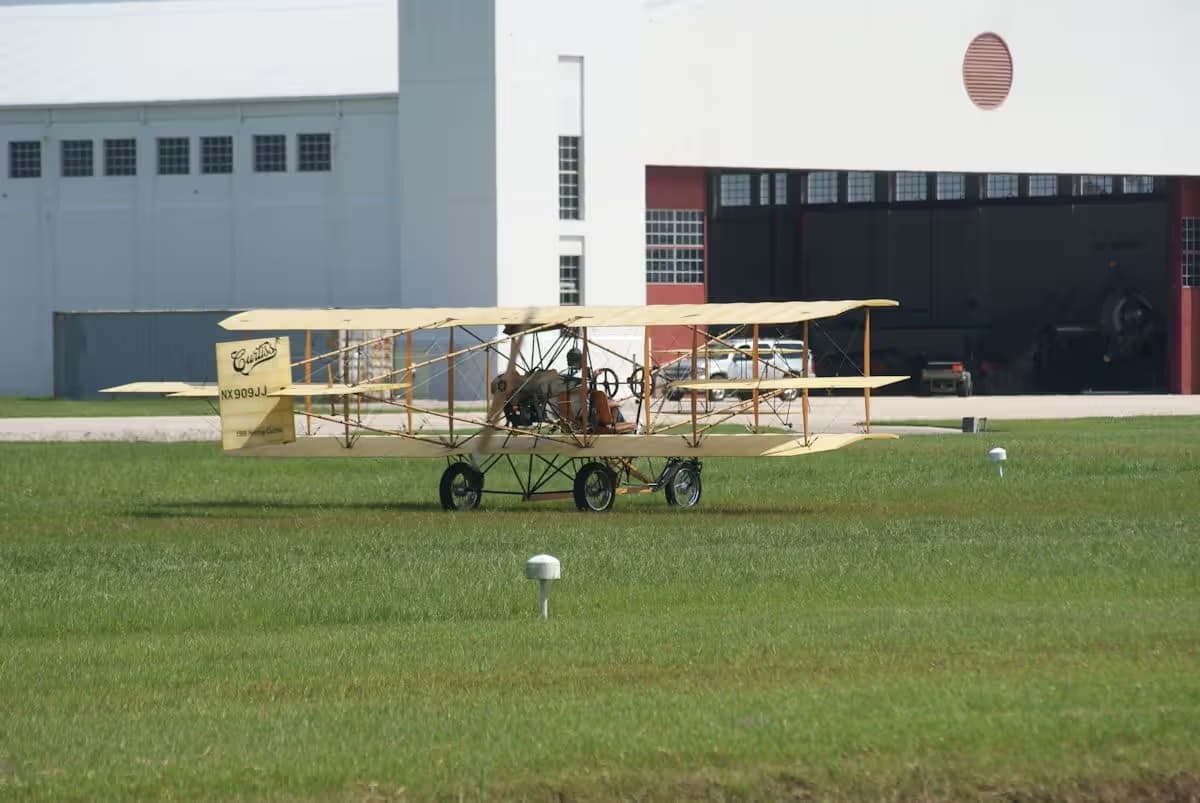 Unidentified — Aircraft