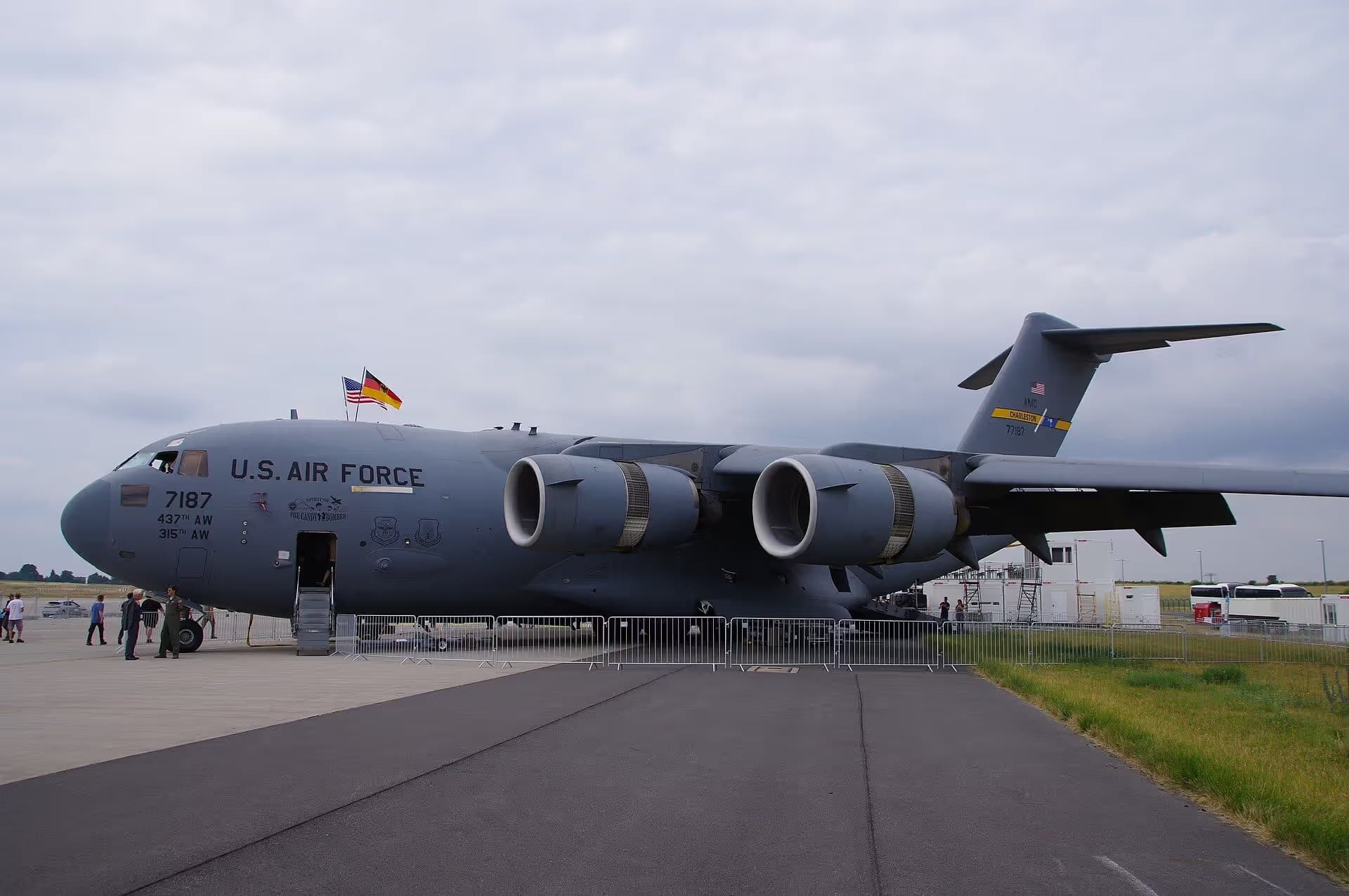 Unidentified — Aircraft