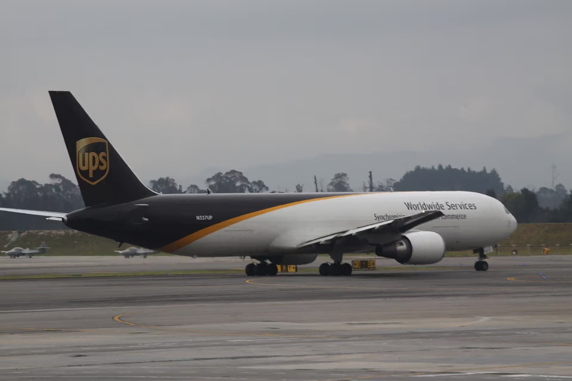 N337UP — Boeing