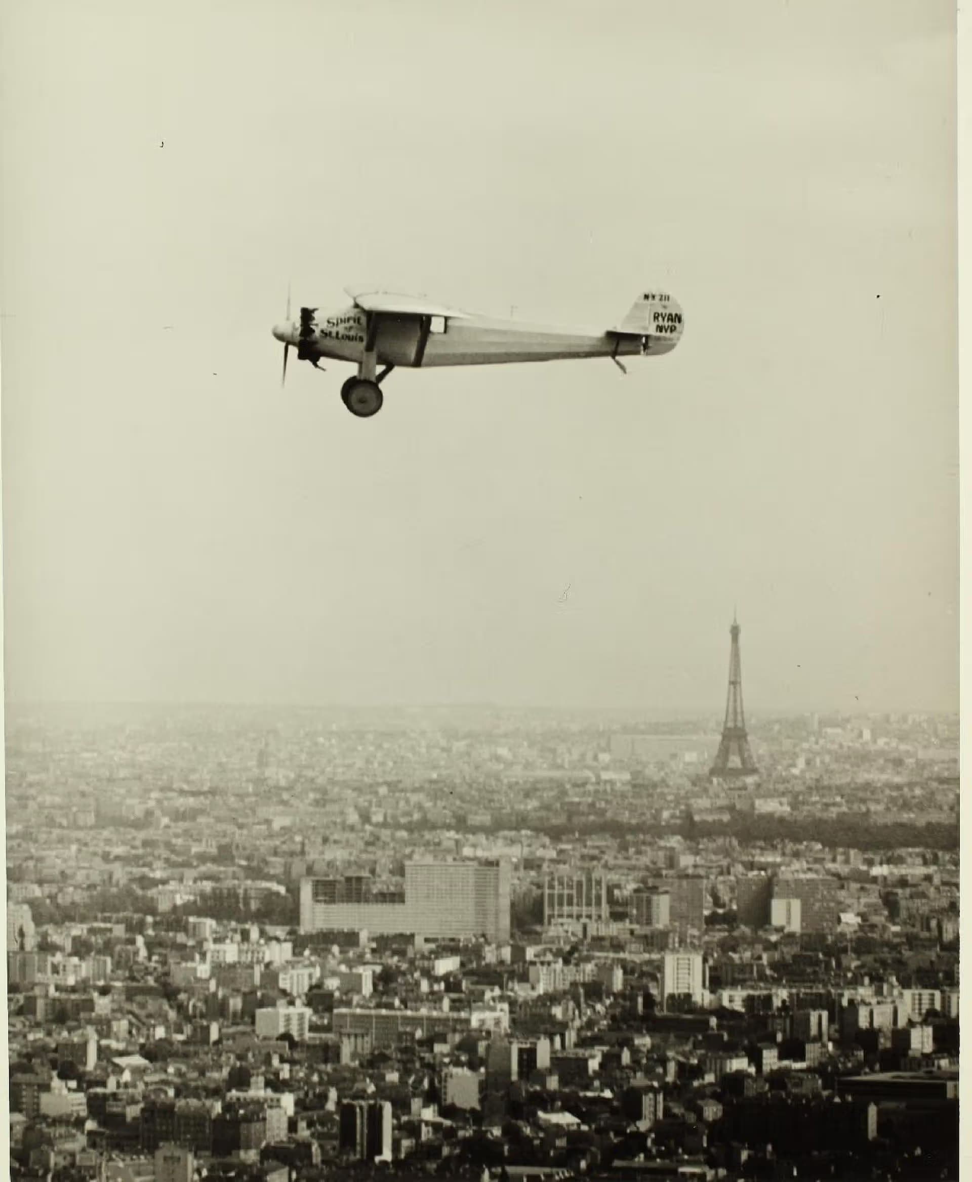 Unidentified — Single-engine aircraft