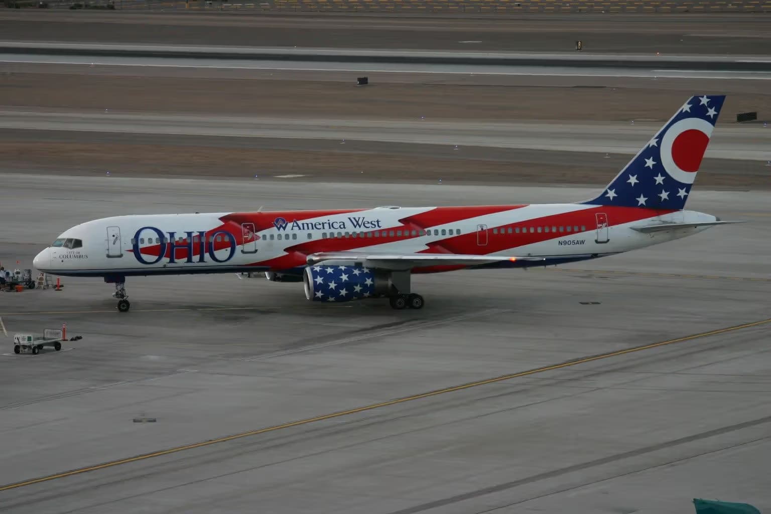 N905AW — Twin-engine aircraft