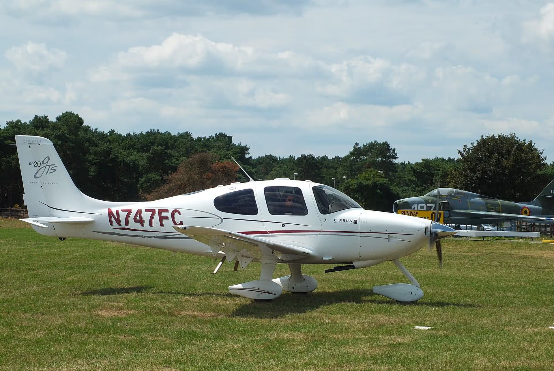 N747FC — Cirrus