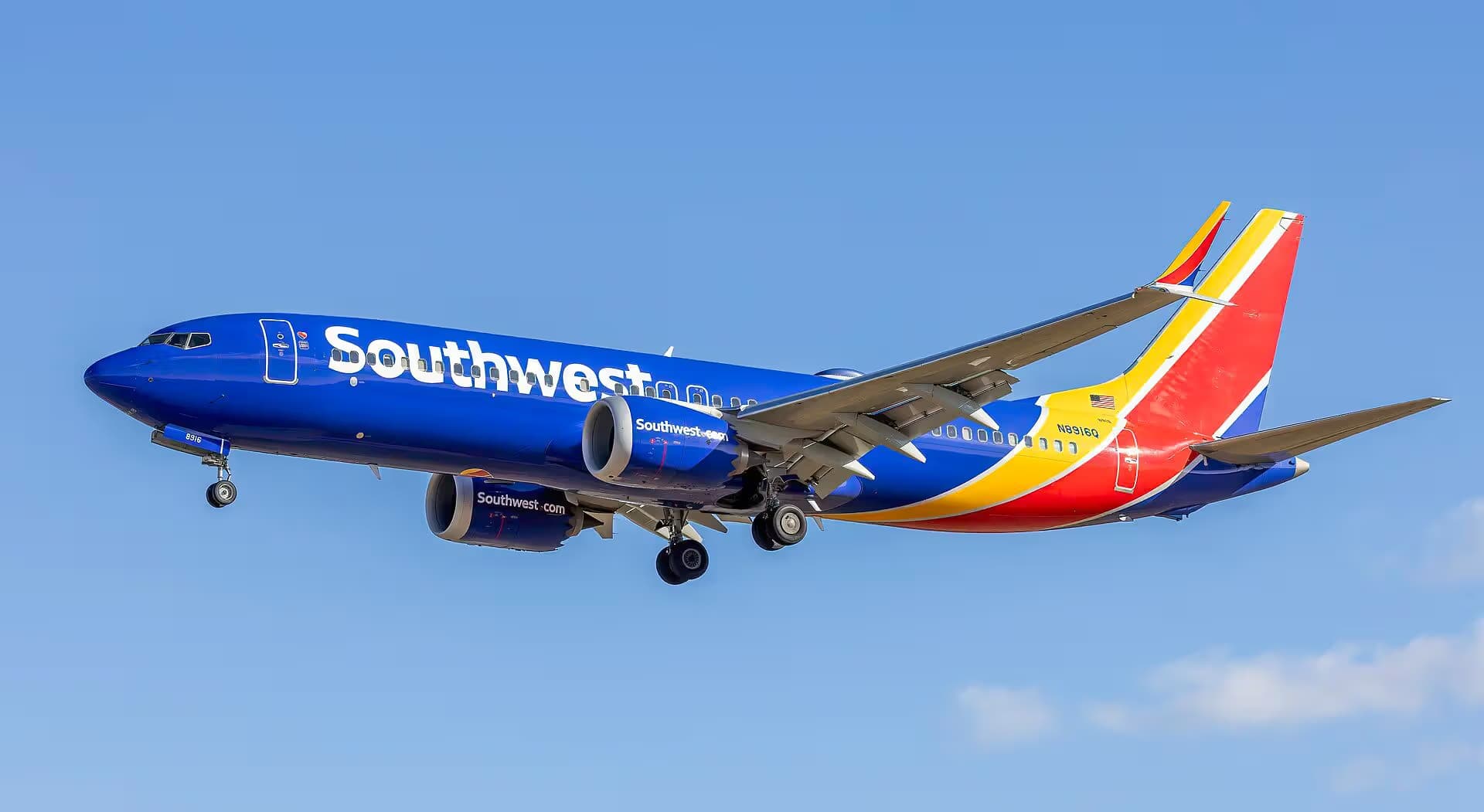 N8916Q — Boeing