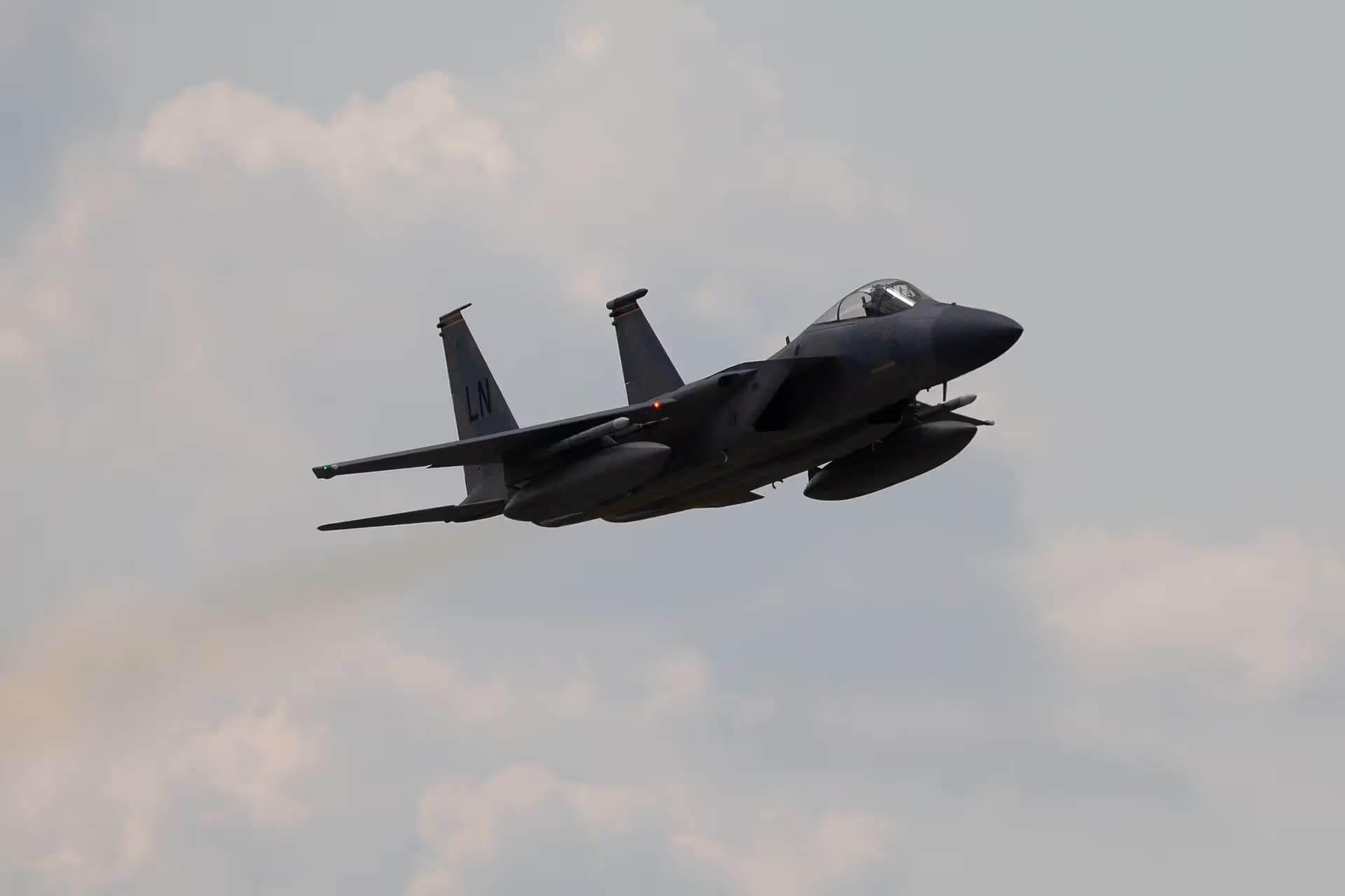 Unidentified — Aircraft