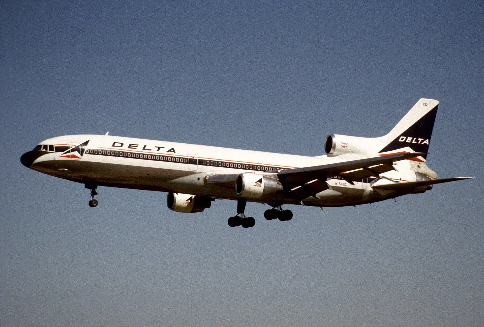 N1732D — Lockheed