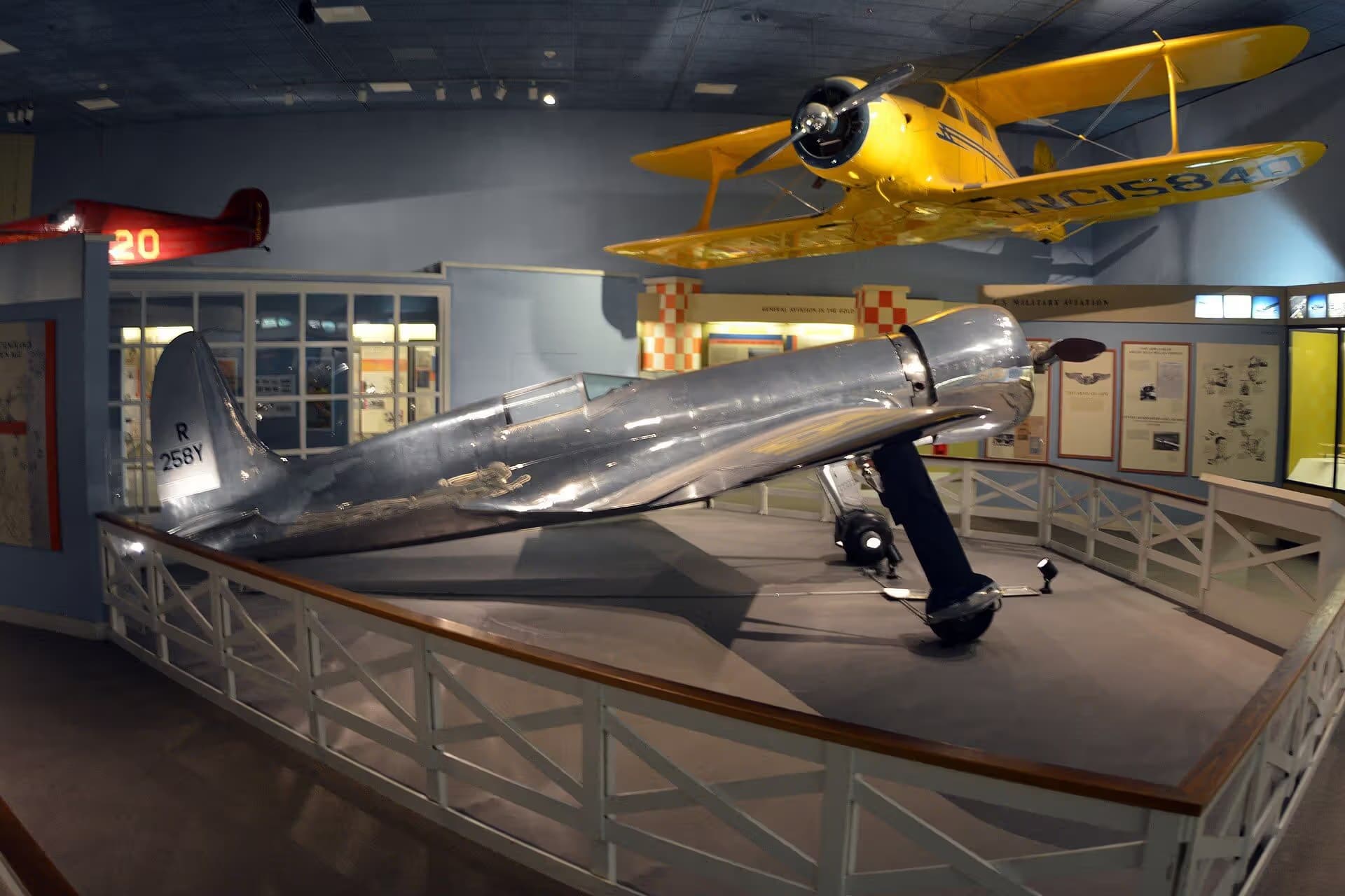 Unidentified — Single-engine aircraft