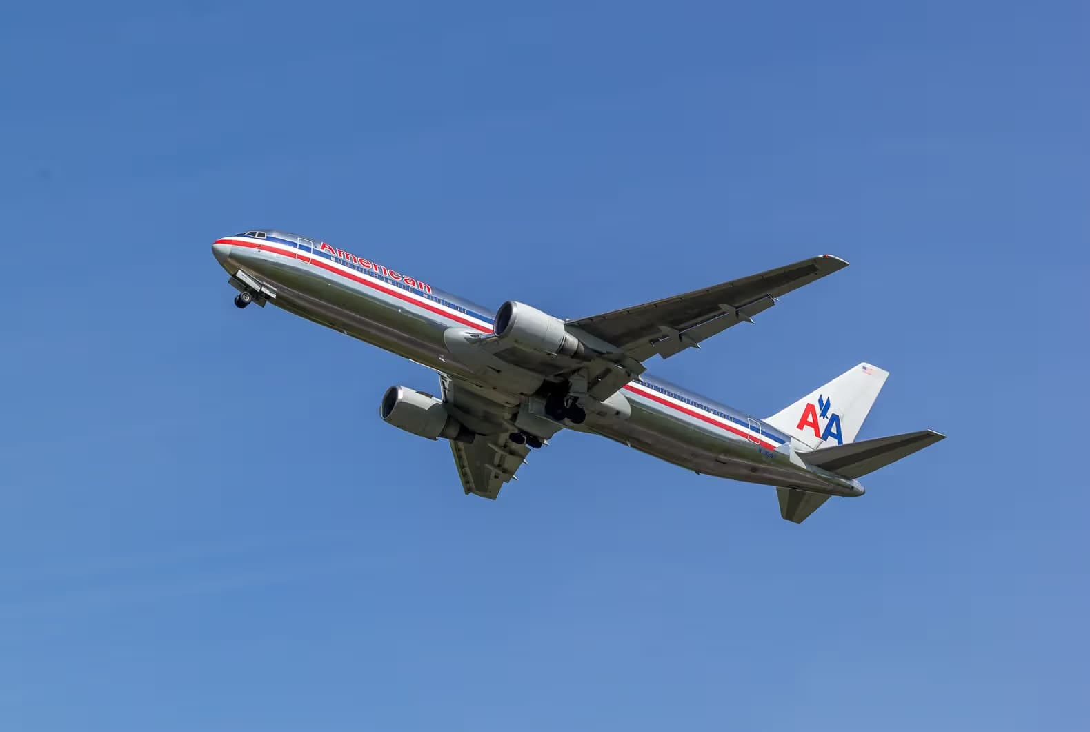 N39367 — Twin-engine aircraft