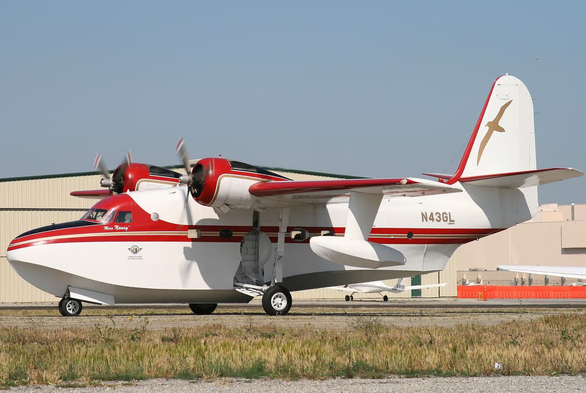 N43GL — Twin-engine aircraft