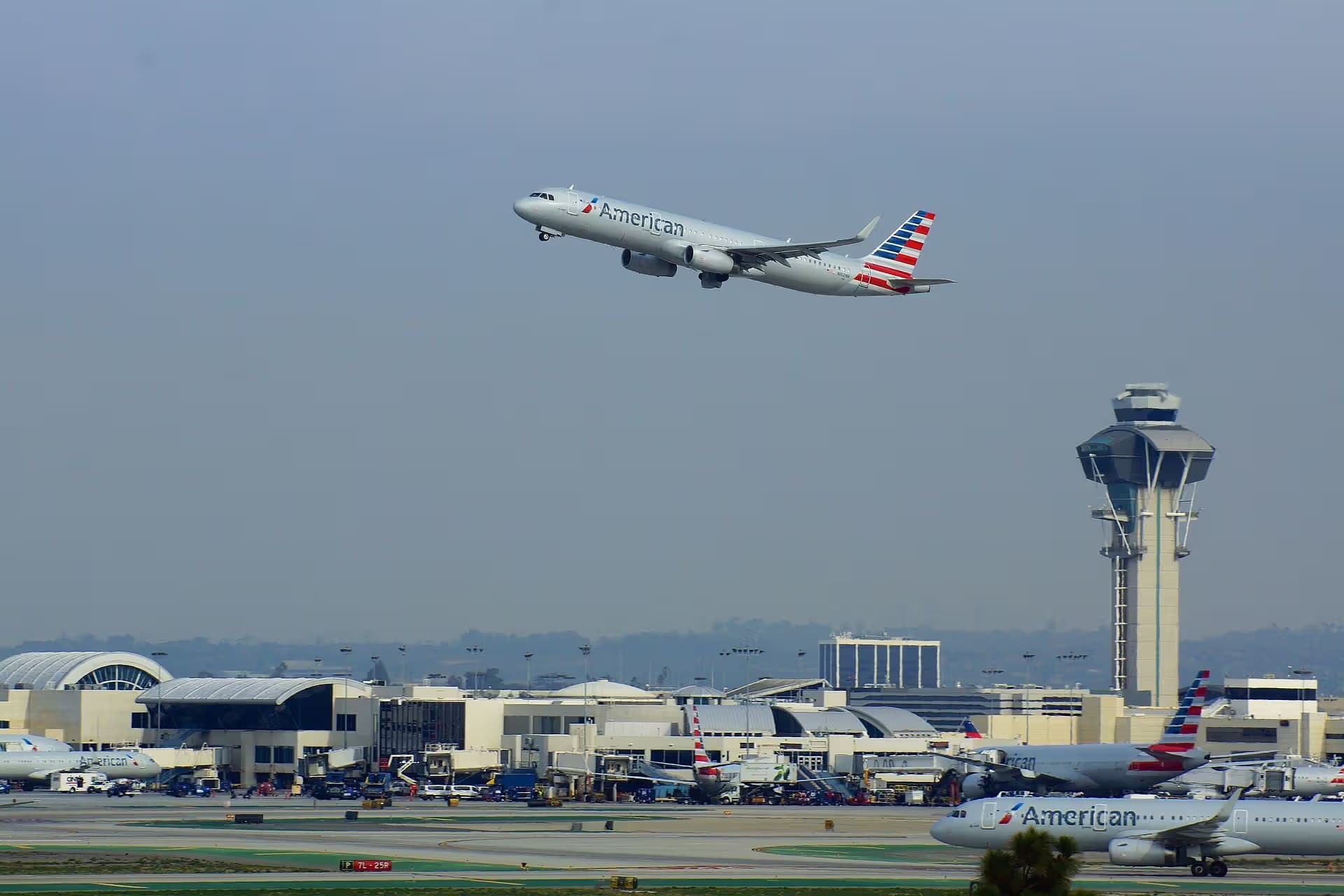 N102NN — Airbus