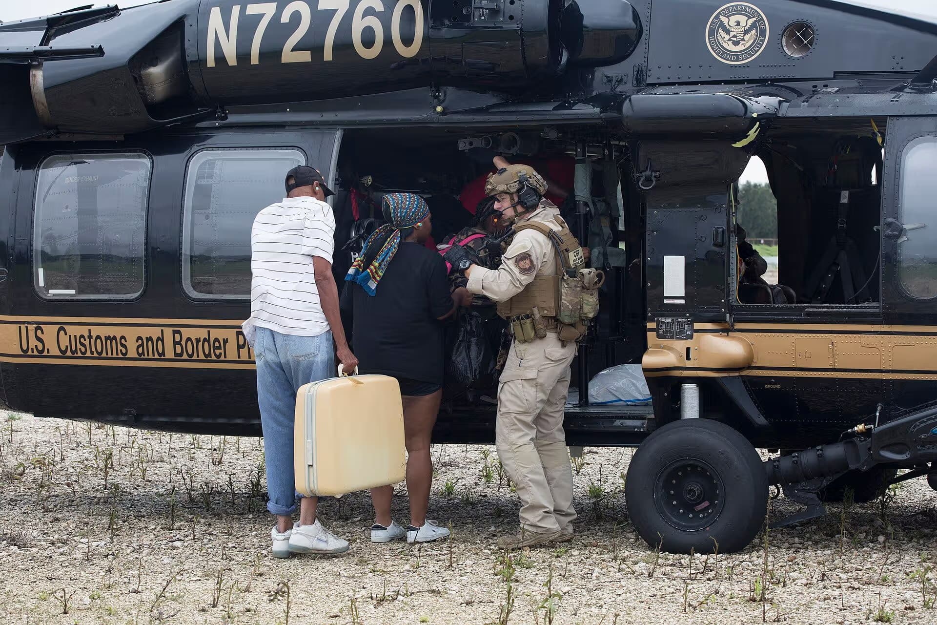 N72760 — Helicopter
