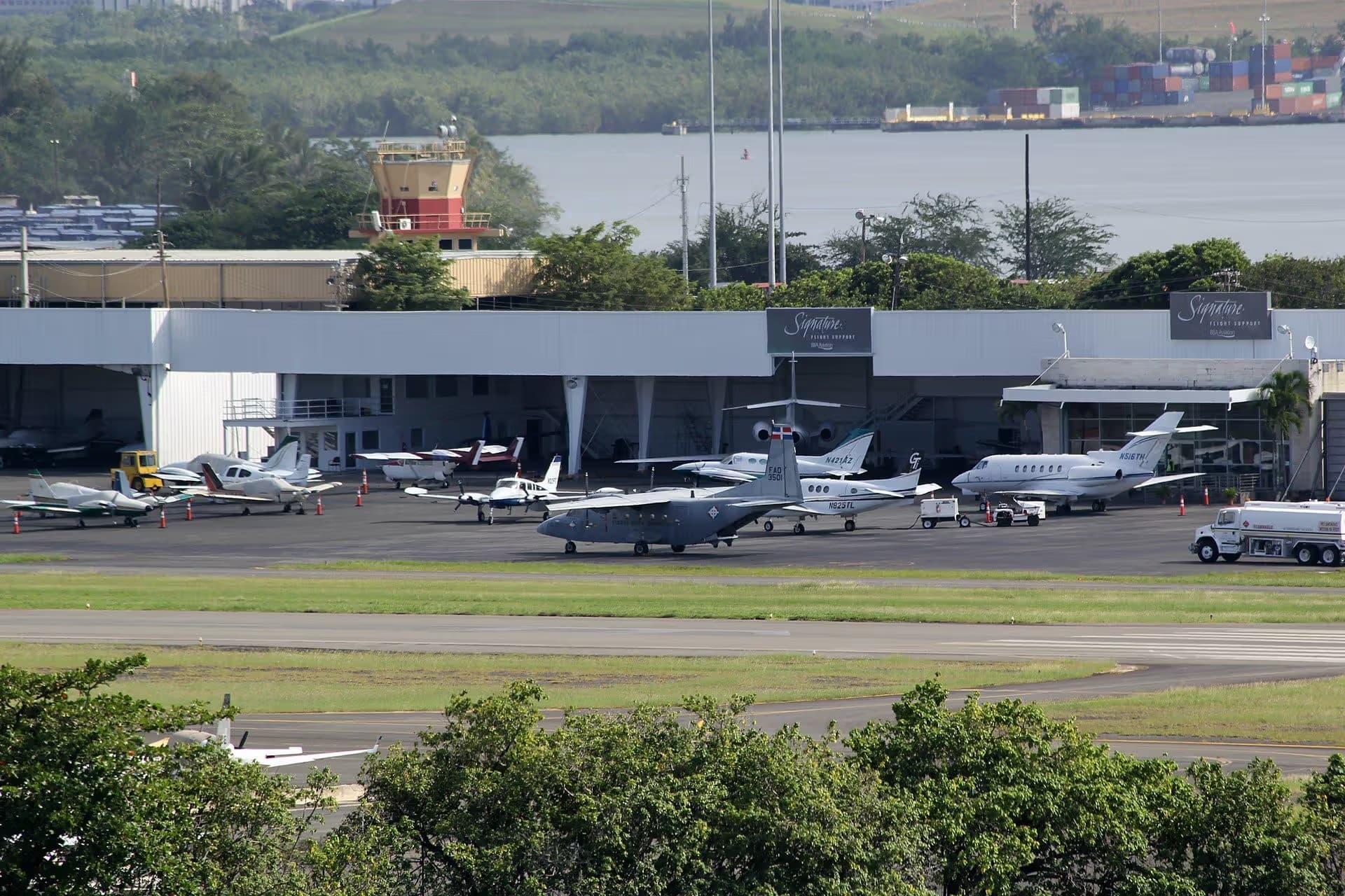 N22PT — Business jet at Fernando Luis Ribas Dominicci Airport