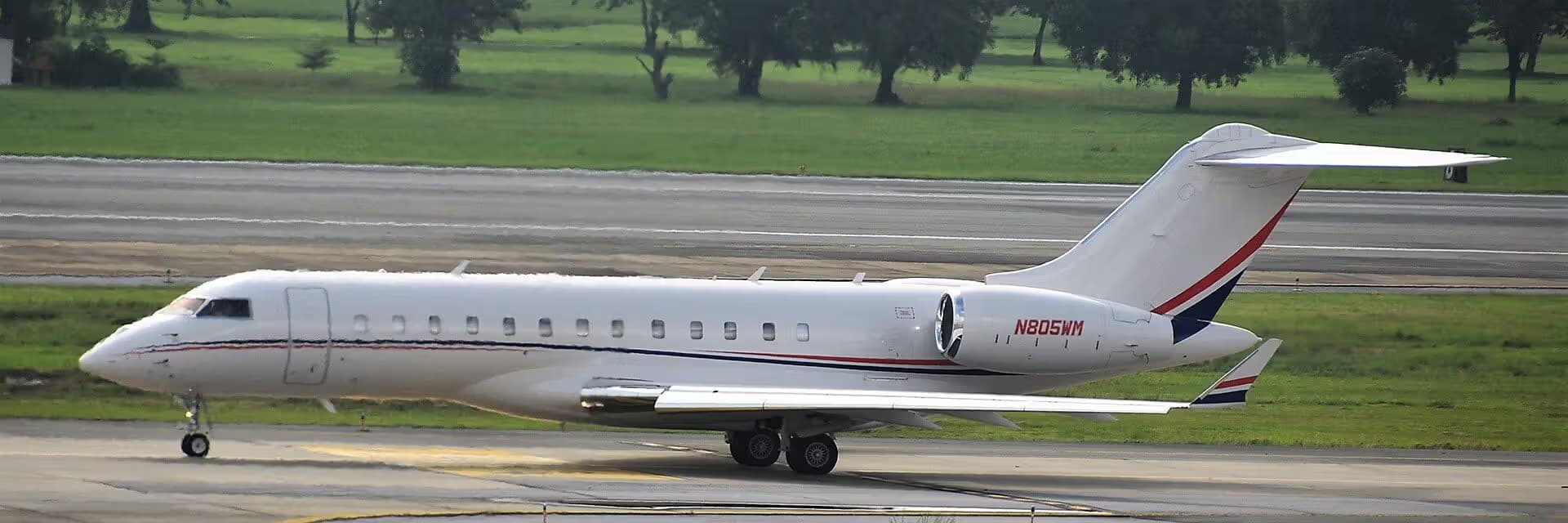 N805WM — Bombardier