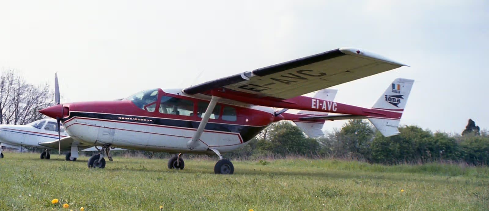 EI-AVC — Cessna