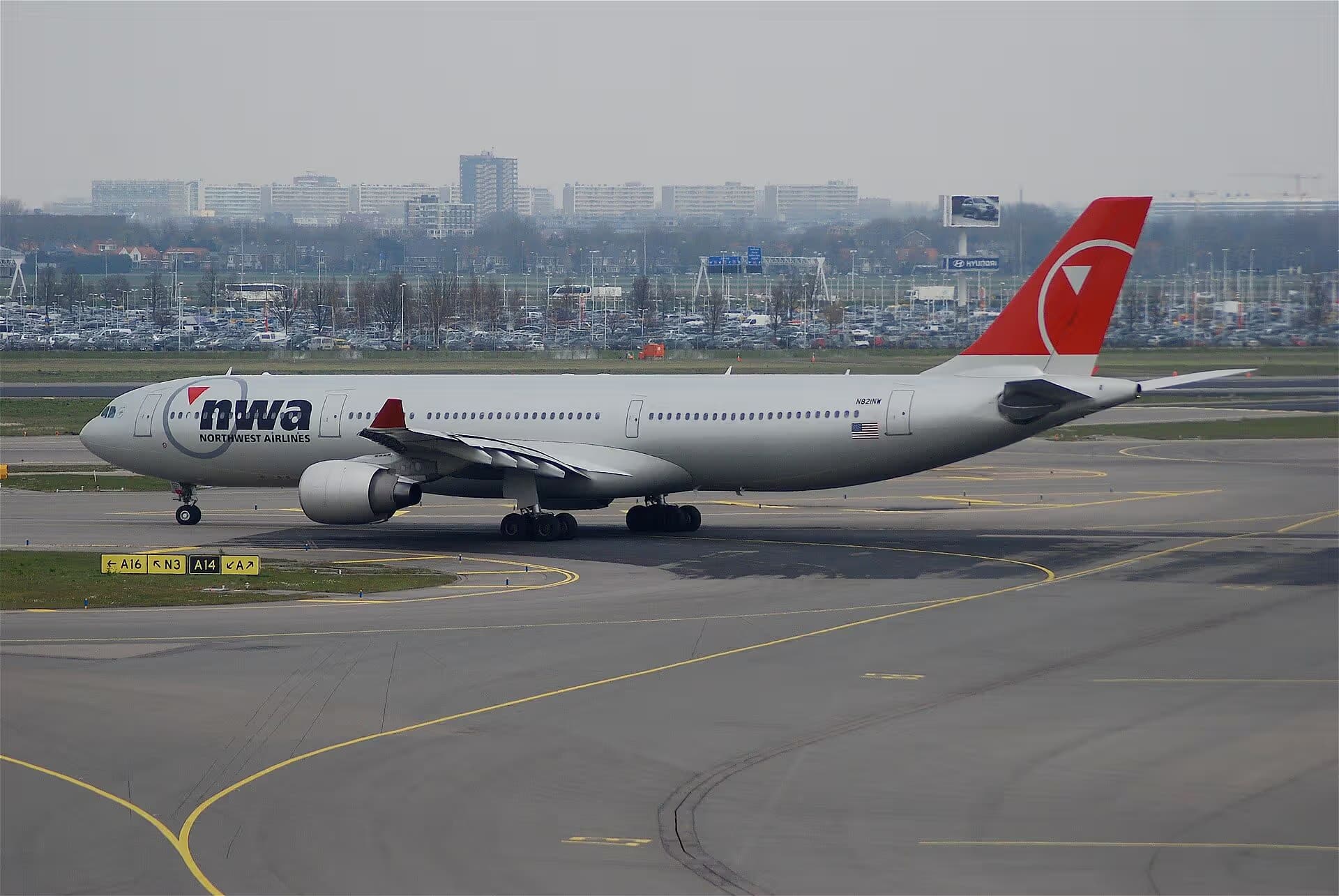 N821NW — Airbus