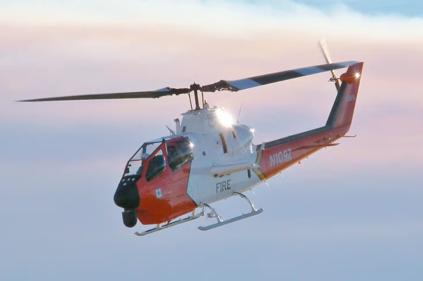 N109Z — Helicopter