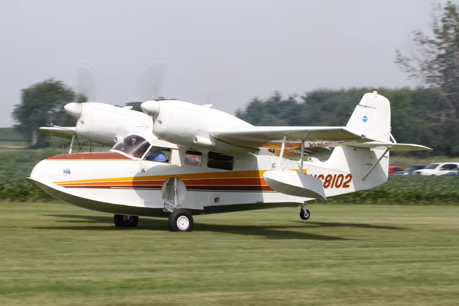 N68102 — Twin-engine aircraft