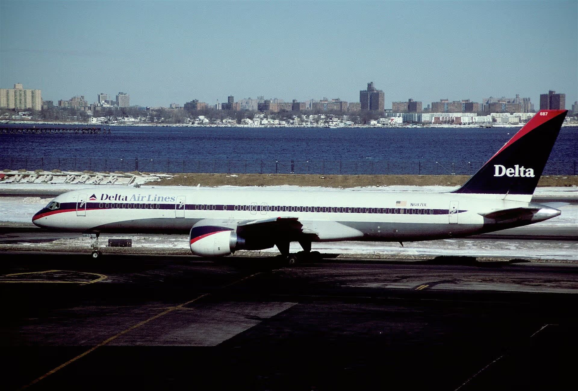 N687DL — Boeing